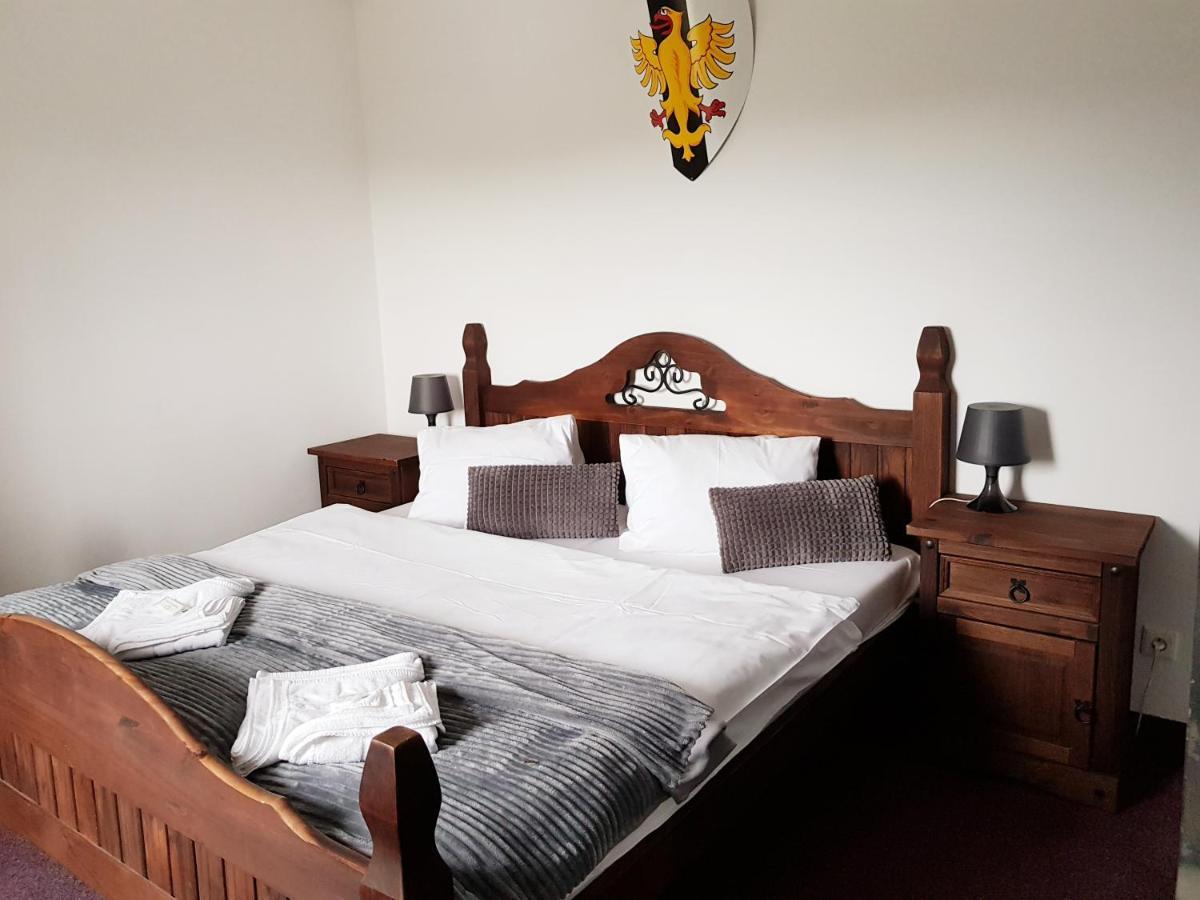 Hotel Camelot Tisá Zewnętrze zdjęcie