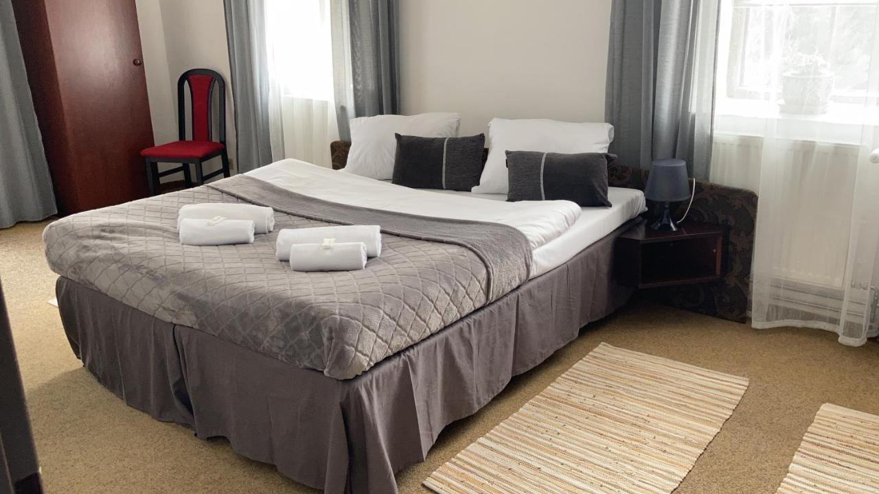Hotel Camelot Tisá Zewnętrze zdjęcie