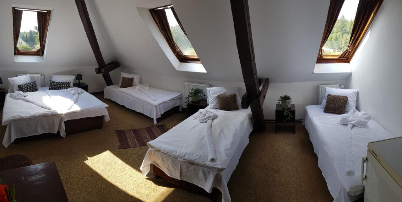 Hotel Camelot Tisá Zewnętrze zdjęcie