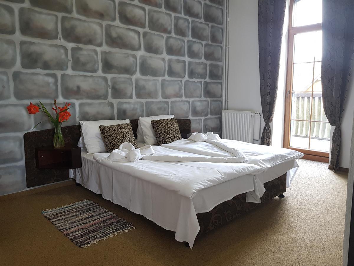 Hotel Camelot Tisá Zewnętrze zdjęcie
